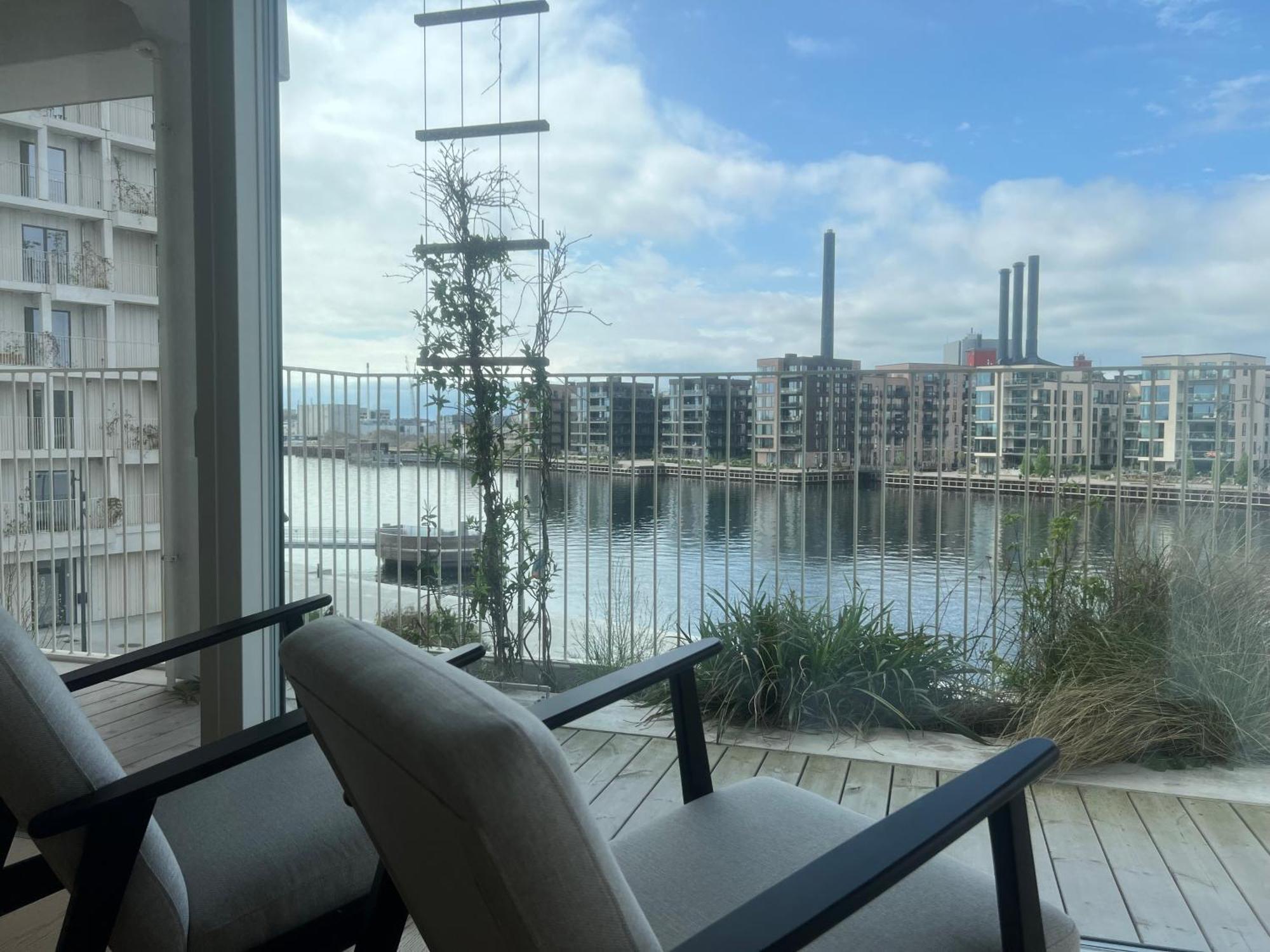 Apartment Laekker Med Vand Udsigt Pa Islands Brygge